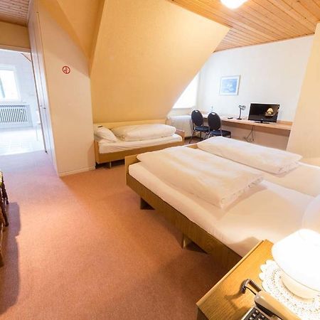 Hotel Thielmann Mittenaar Екстериор снимка